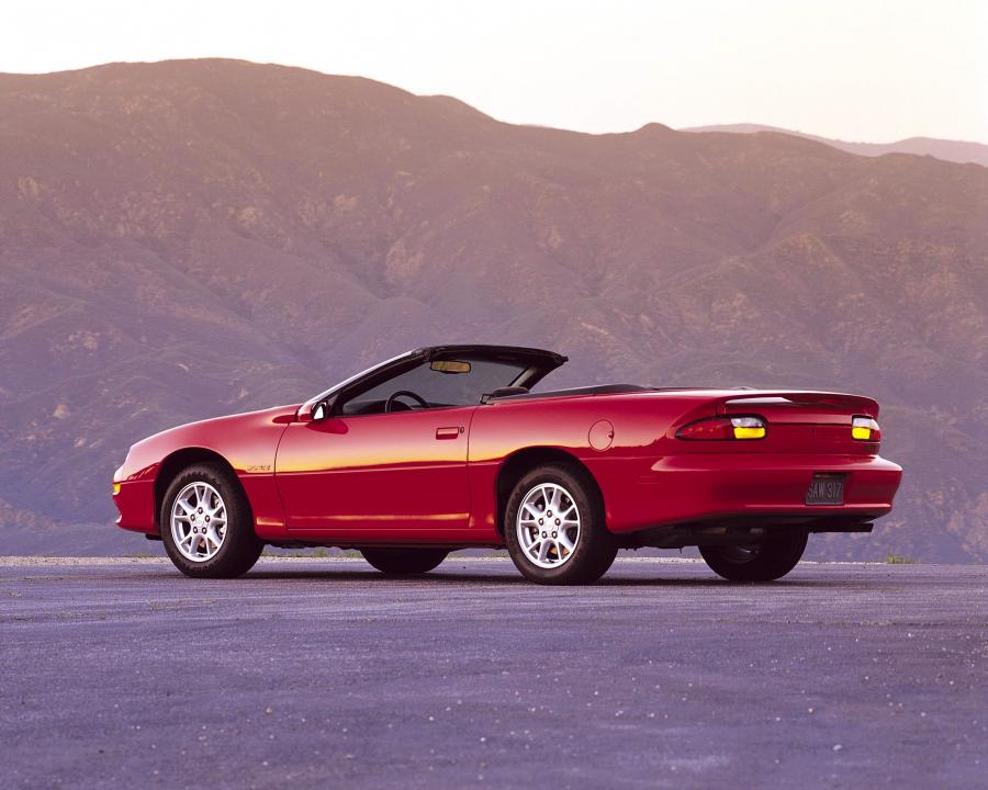  Chevrolet Camaro 1998 года  (фото 66 из 75)